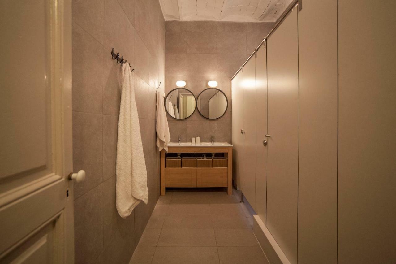 B21-Apartamento Modernista Para Grupos Barcelona Exteriör bild